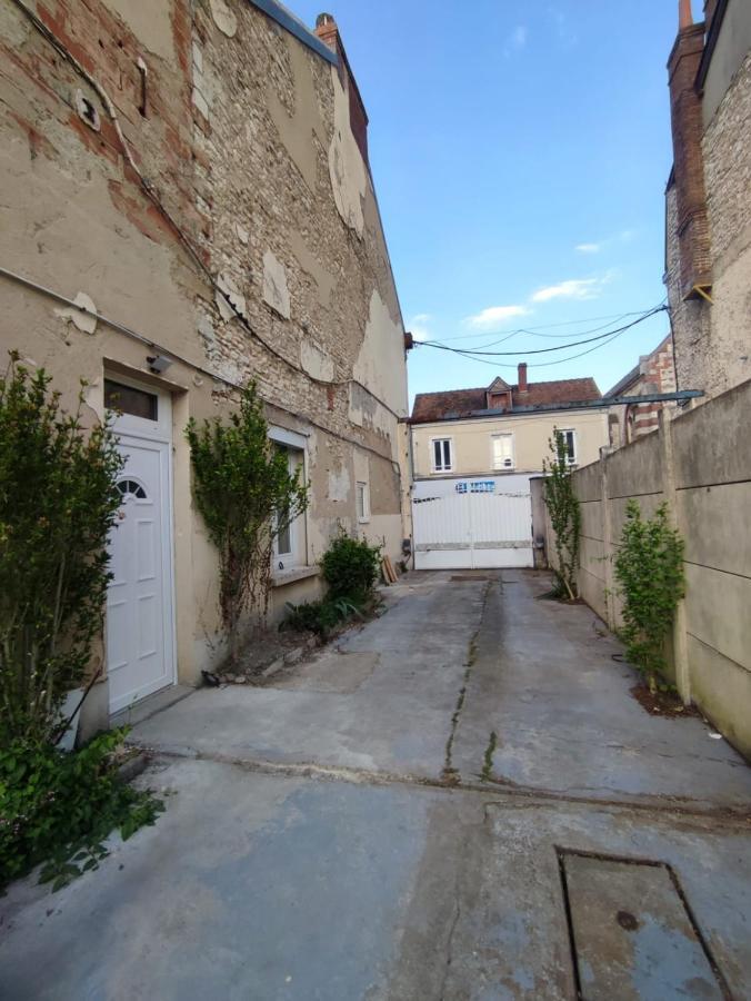Love Room A Montargis Εξωτερικό φωτογραφία